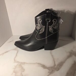 Old Navy Black Ankle Booties with White Embroidered Detail